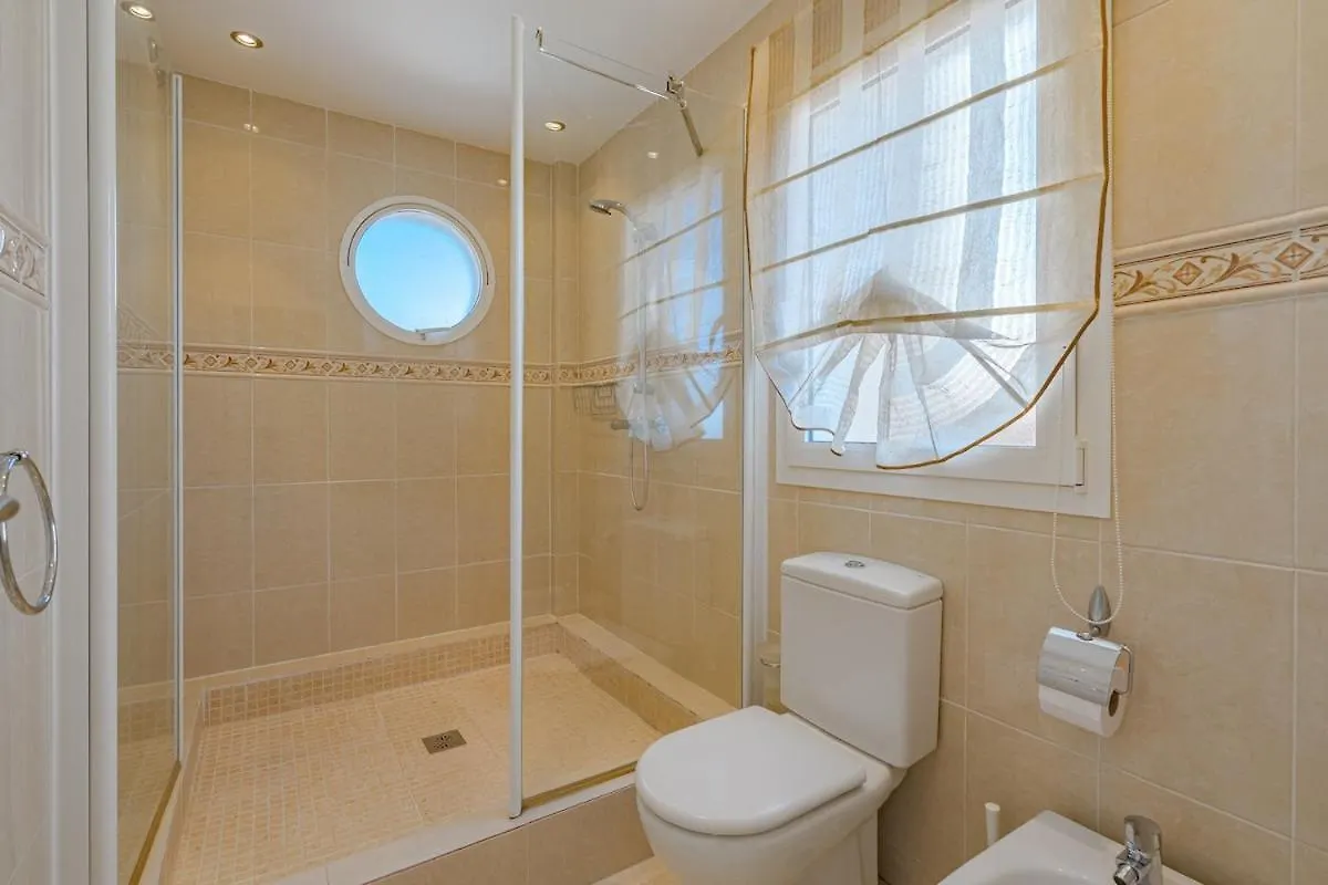 Townhouse Park Paraiso 아데제 스페인